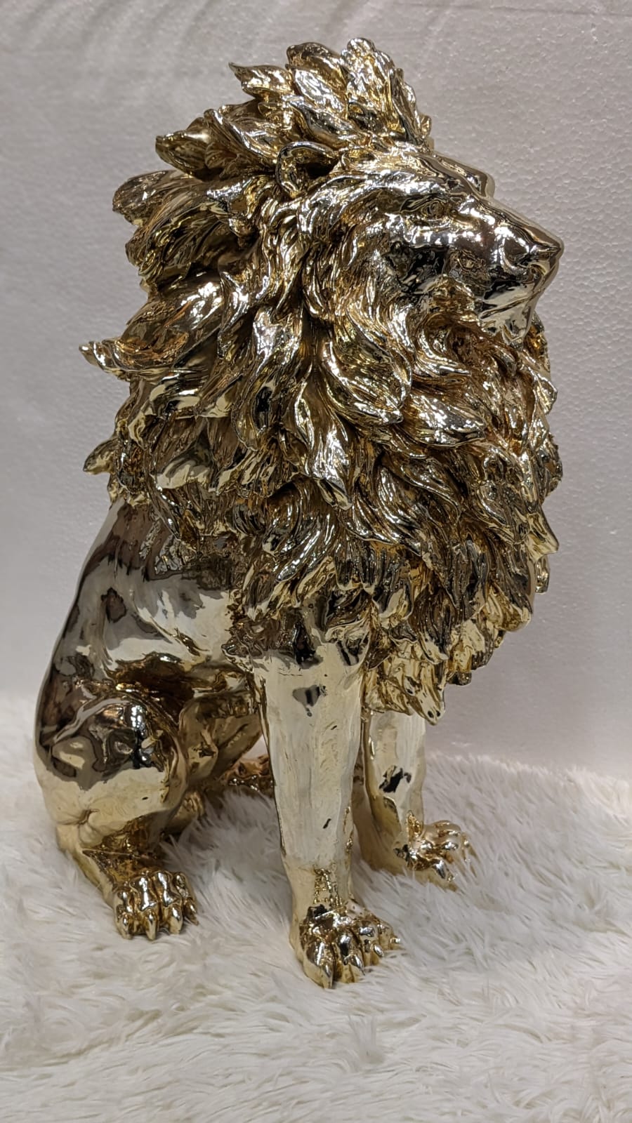 Luxury Sitting Lion Statue Gold