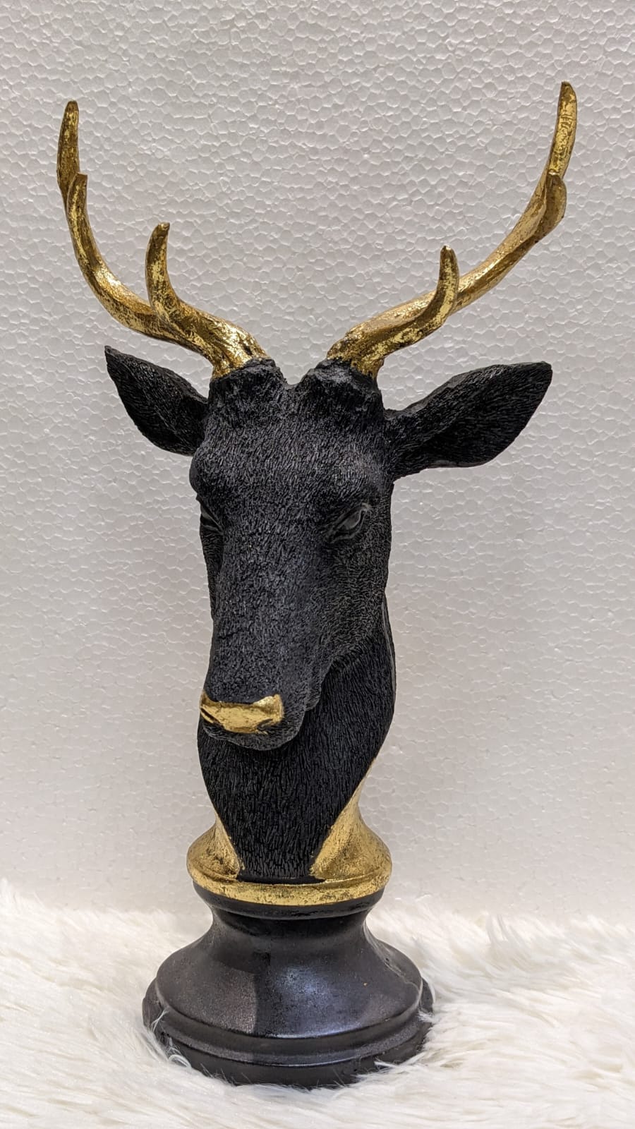 Markhor Table Trophy - Exquisite Wildlife Art